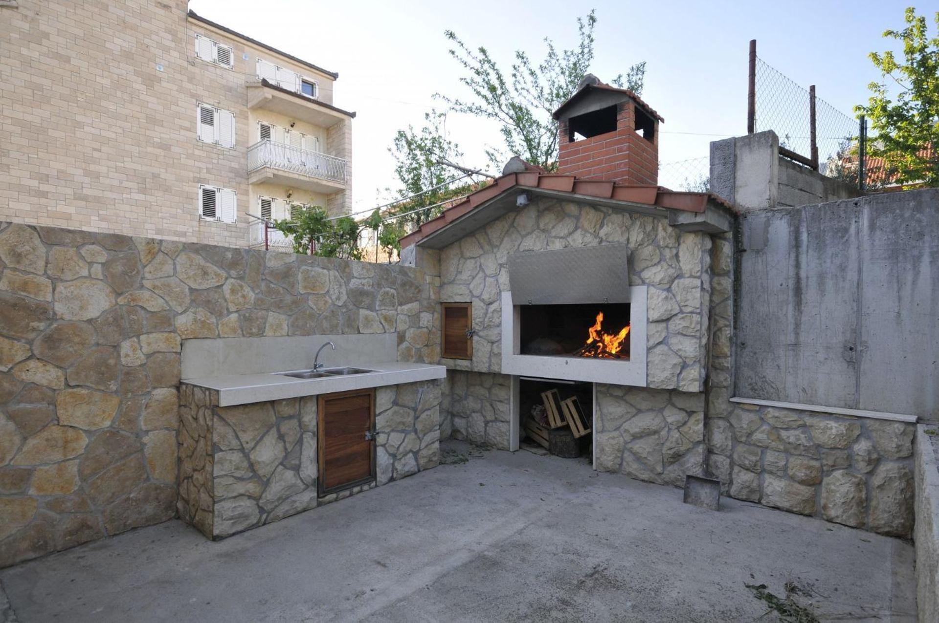 Kaštela Apartments Ivica מראה חיצוני תמונה